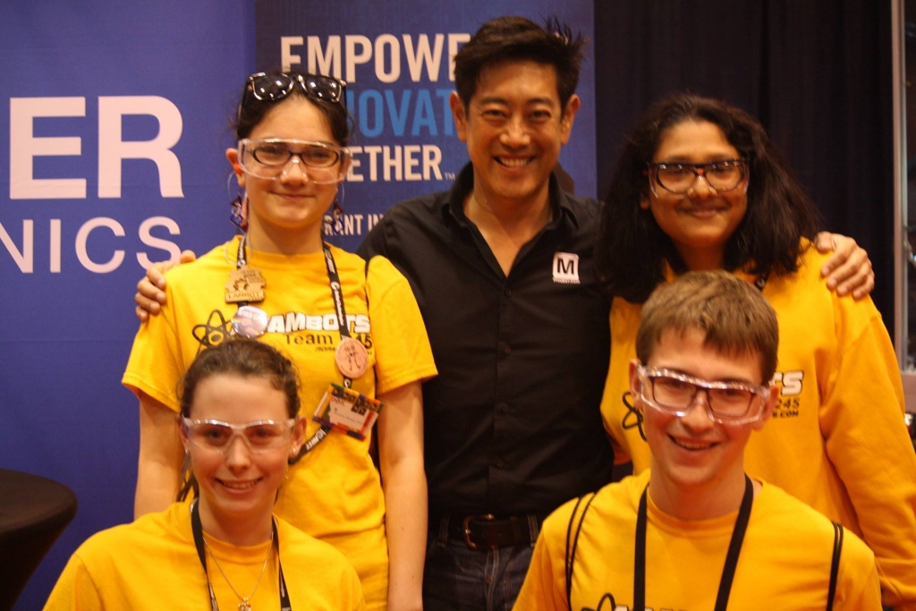 AdamBots Meet Grant Imahara at Worlds